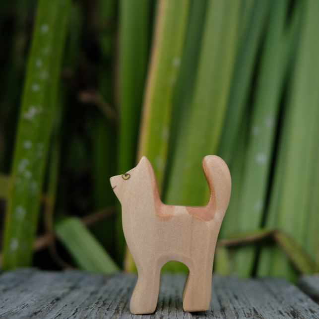 Animal Figurine HolzWald Cat small 4262389071644