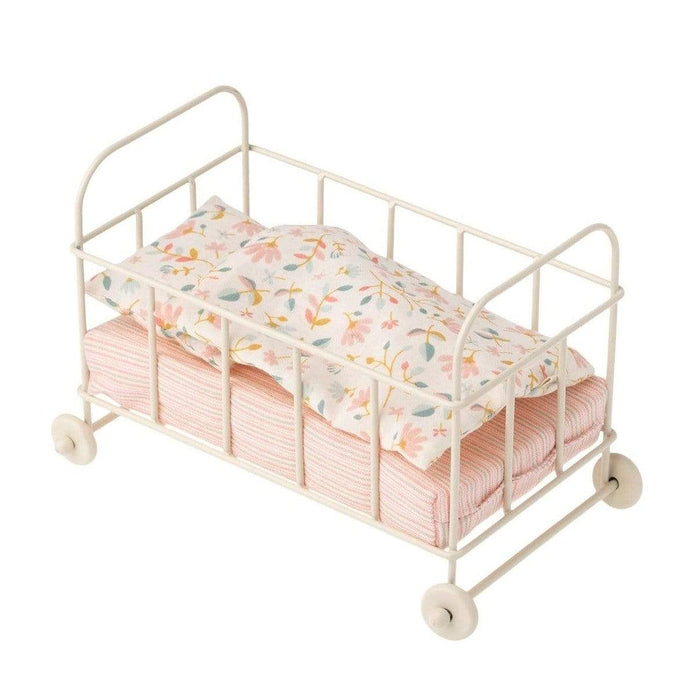 Toys Maileg Micro Metal Baby Cot 5707304102922