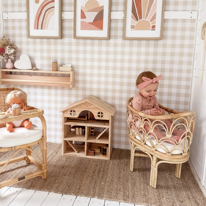 QToys Classic Wooden Dollhouse